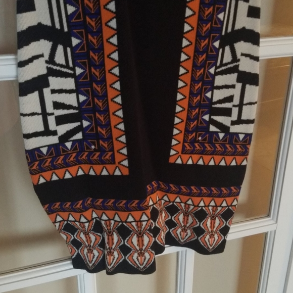 Gorgeous Dress - Picture 3 of 3